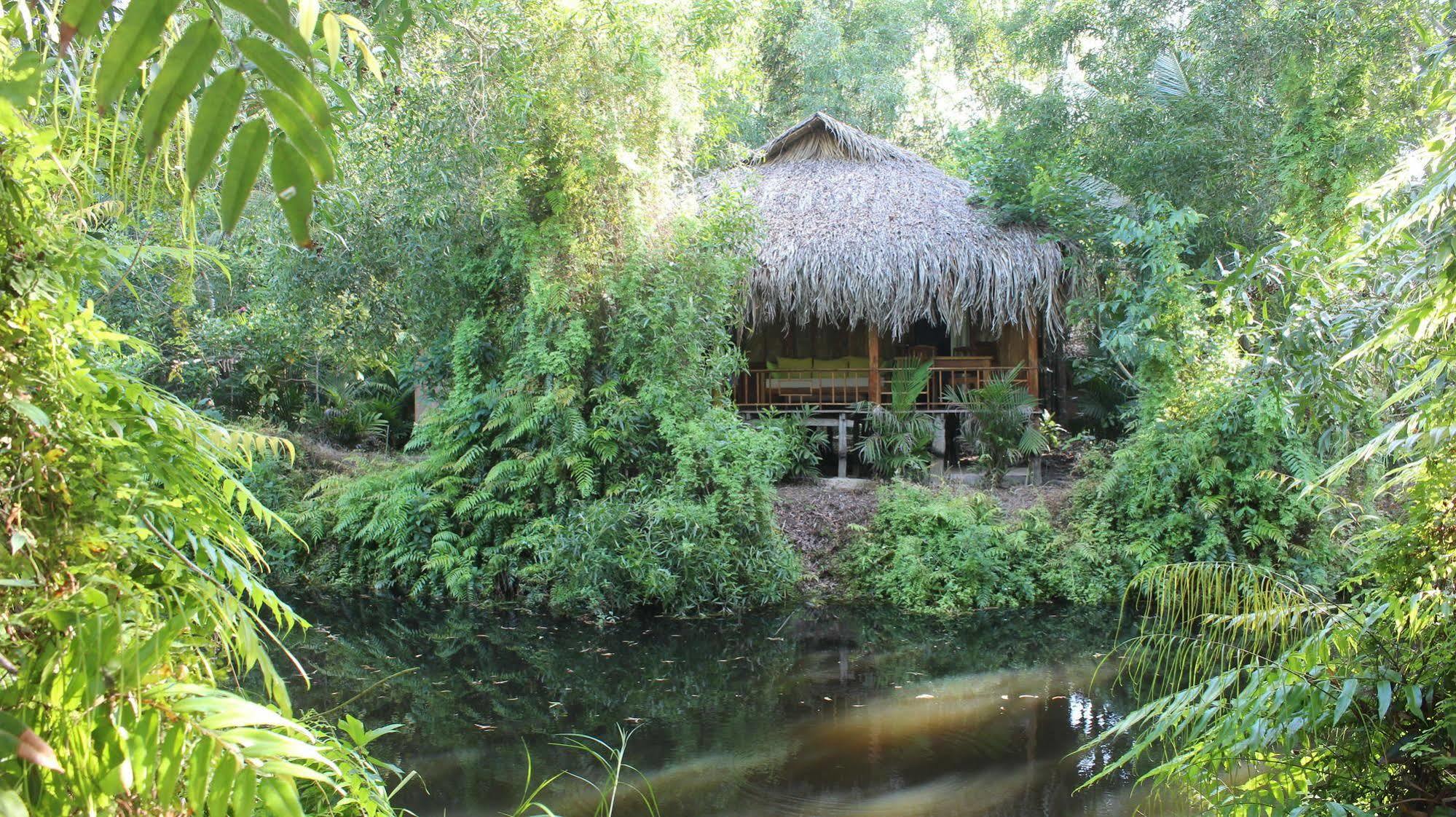 Hotel Freedomland Phú Quốc Exterior foto